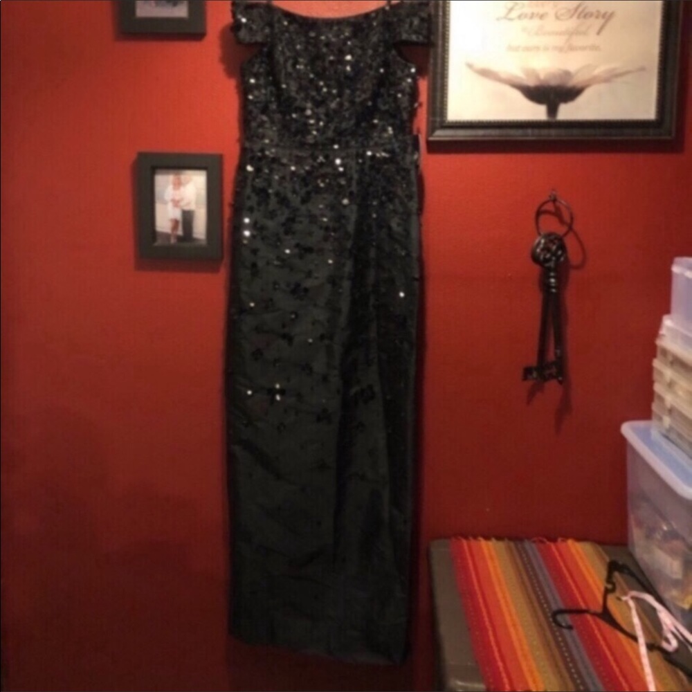 BHLDN Adrianna Papell Rosie Off Shoulder Column Gown - Picture 7 of 13